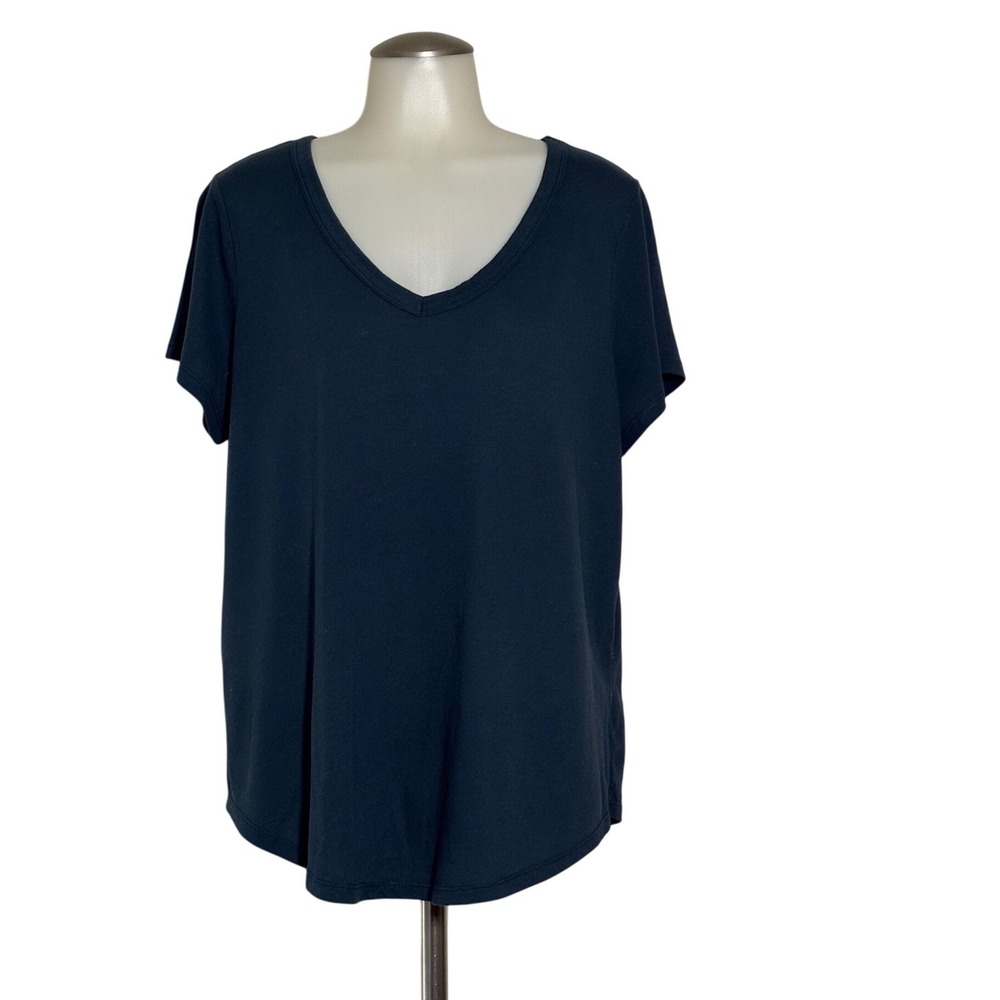 SO V-Neck T-Shirt Womens XL Navy Blue Short Sleeve Basic Tee Excellent